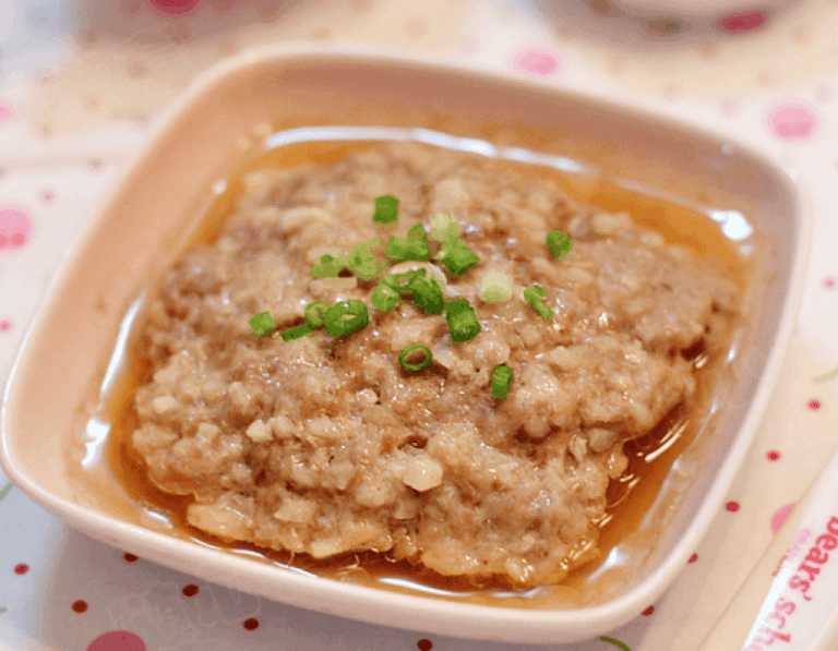 土魷馬蹄蒸肉餅 Pork Patty with Squid